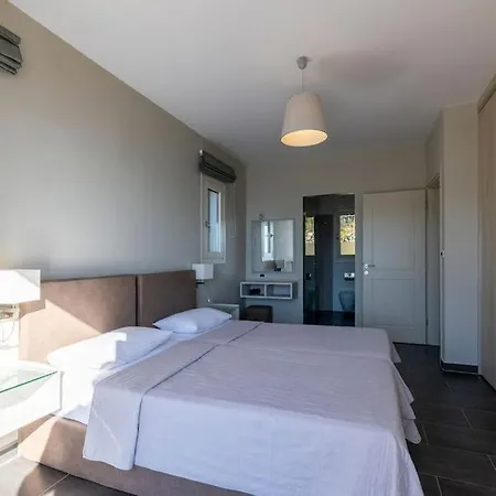 Remvi Villa Agia Efimia